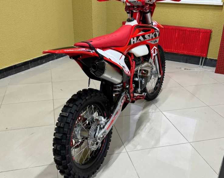 Мотоцикл Hasky V4 Racing (300cc, баланс. вал, 4 клапана)