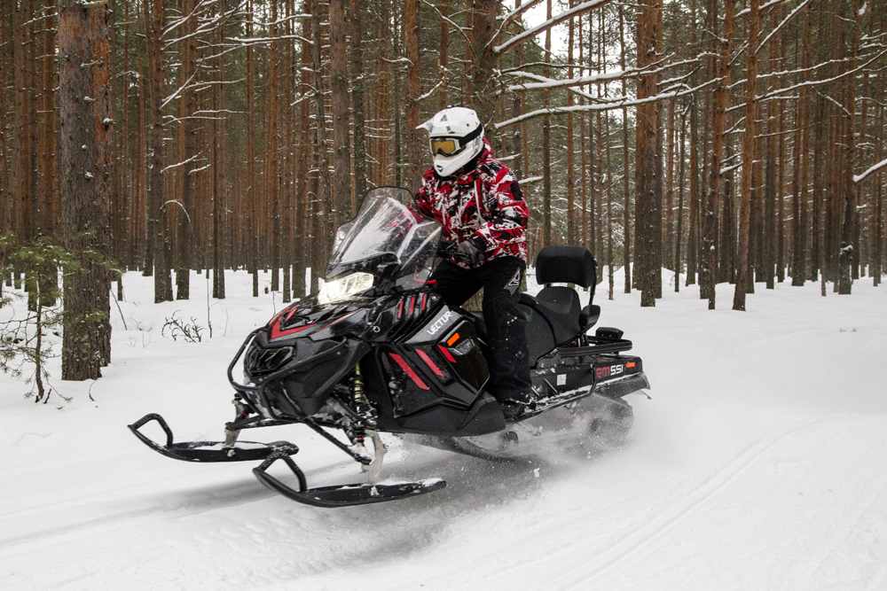 Снегоход РУССКАЯ МЕХАНИКА RM Vector 551