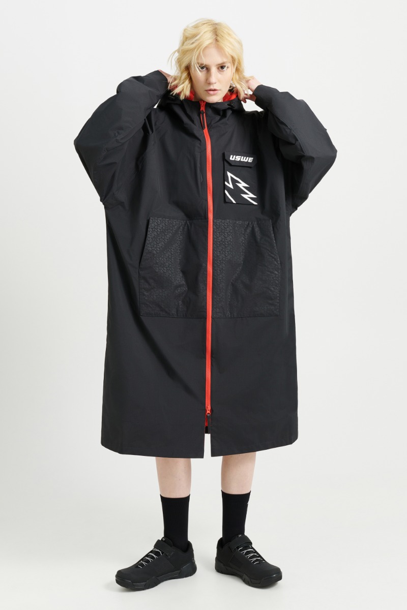 Плащ утепленный USWE Warm Changing Robe Unisex Black USWE