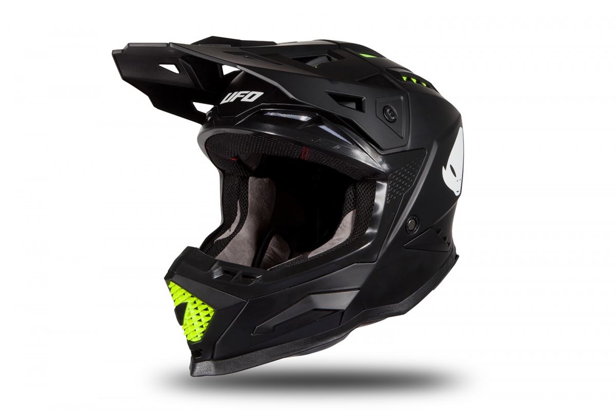 Мотошлем UFO HELMET ECHUS Black Matt UFO PLAST